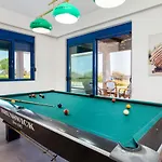 Villa The 